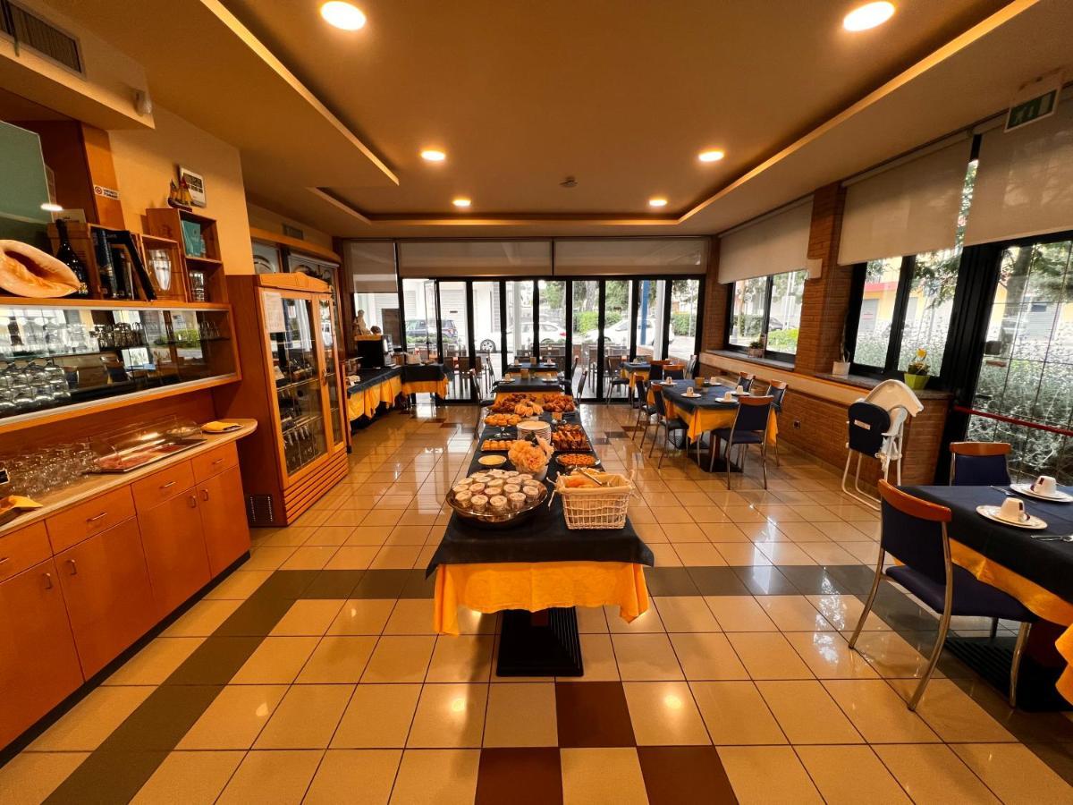 Hotel Nettuno Sottomarina Εξωτερικό φωτογραφία