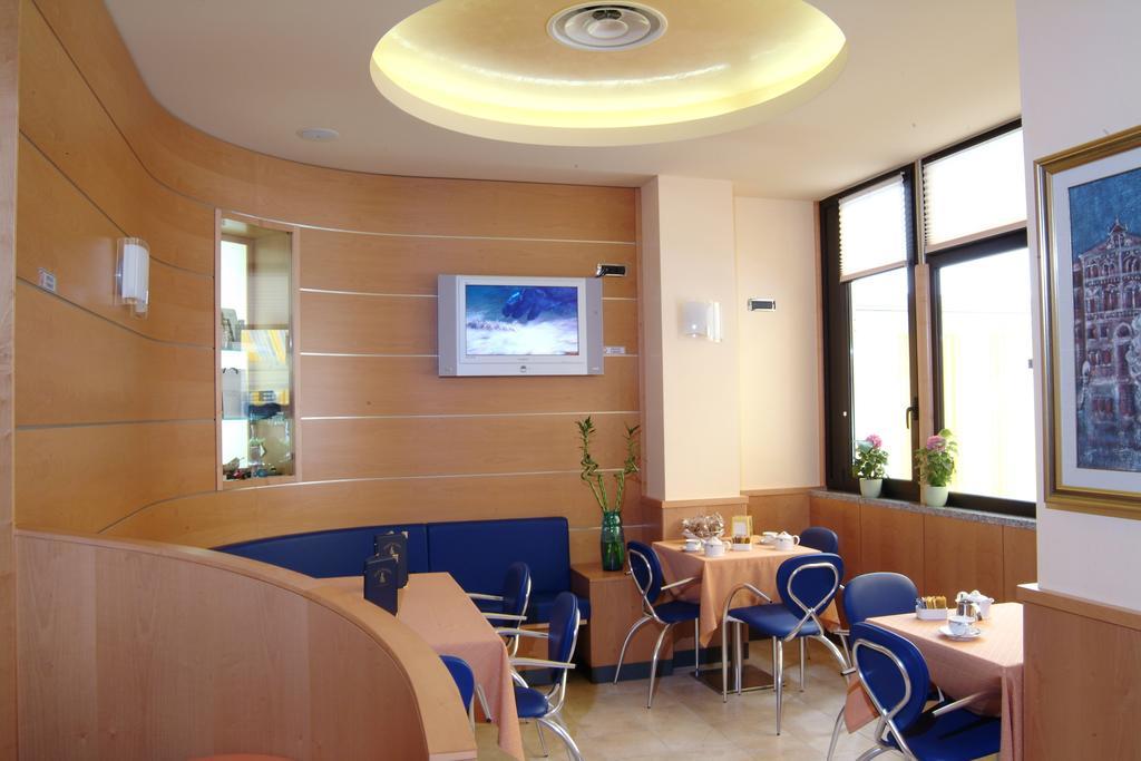 Hotel Nettuno Sottomarina Εξωτερικό φωτογραφία